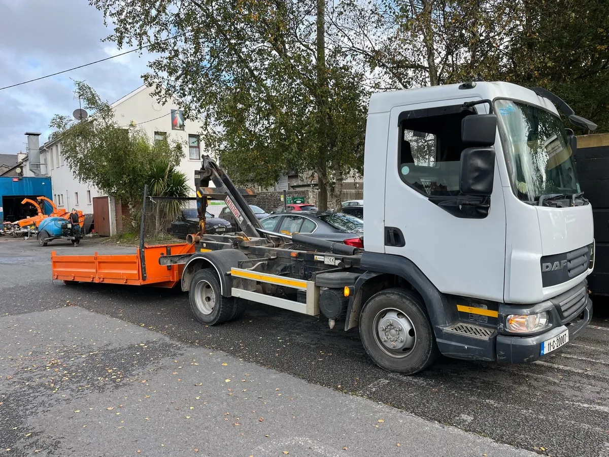 Hookloader Daf truck reduced price - Image 1