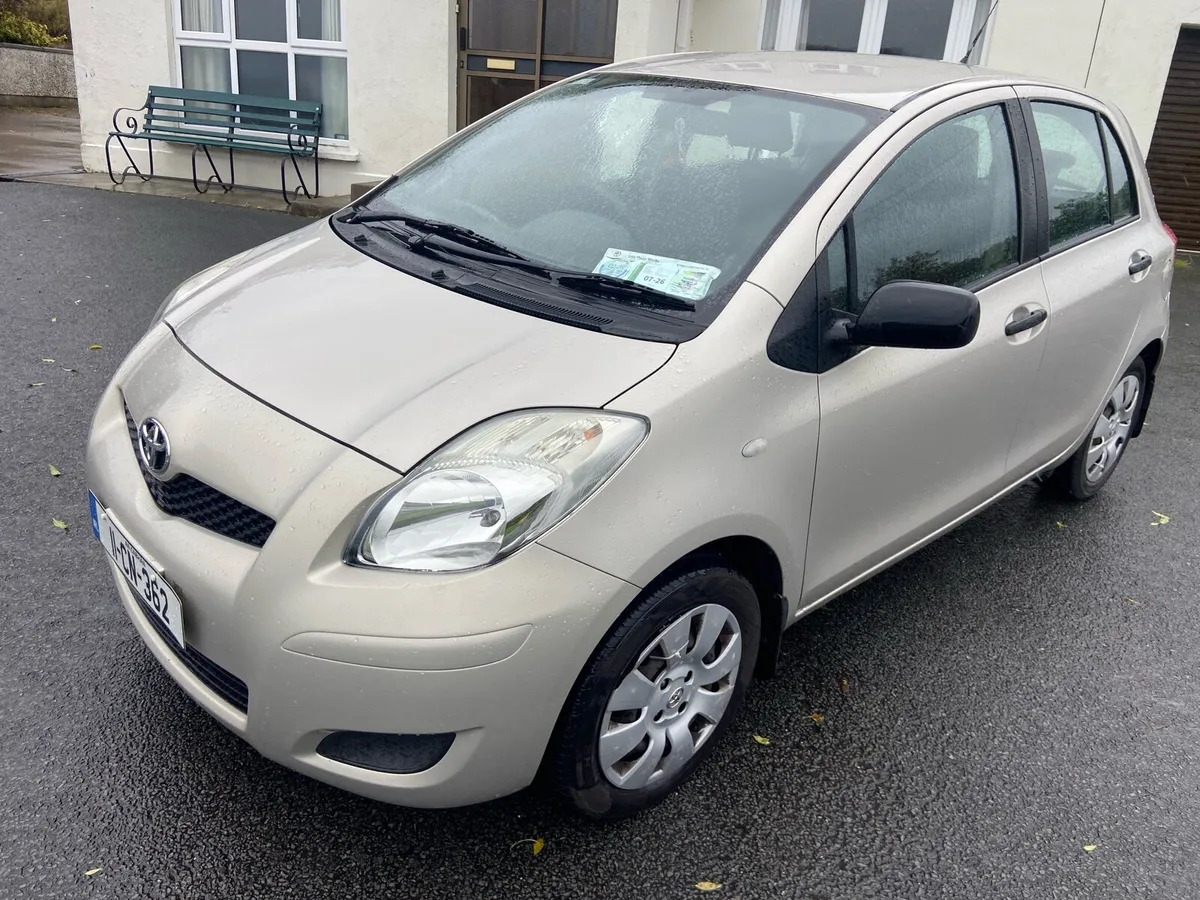 Toyota Yaris 1.0 petrol - Image 2