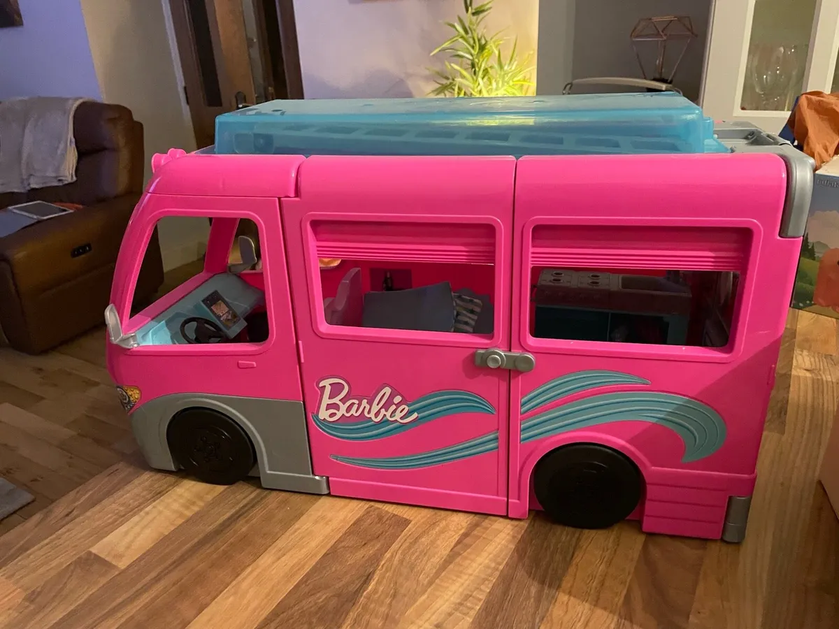 Barbie stuff - Image 1