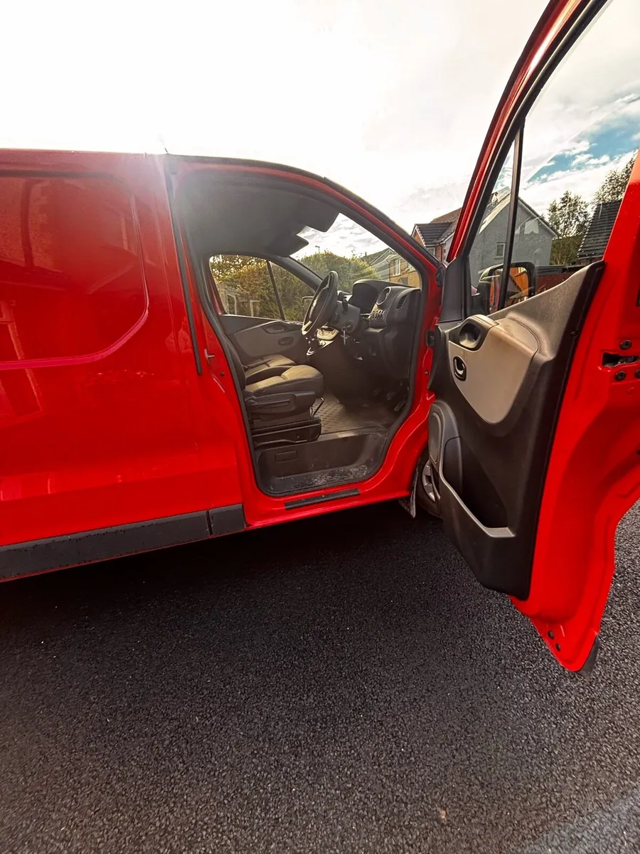 Renault trafic 201 - Image 4