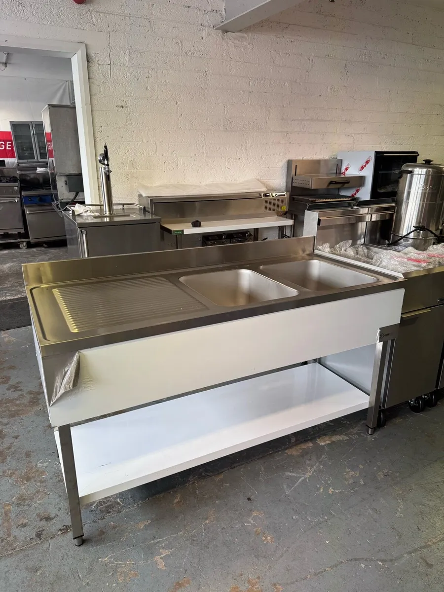 Sinks and tables various sizes - Image 4