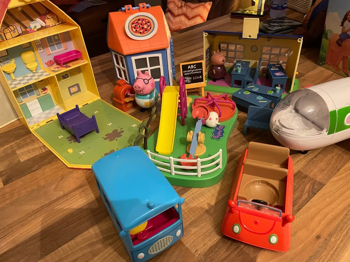 Peppa pig stuff - Image 1
