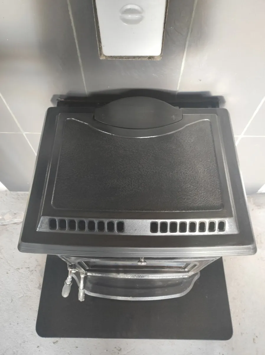 Back Boiler Stove - Image 1