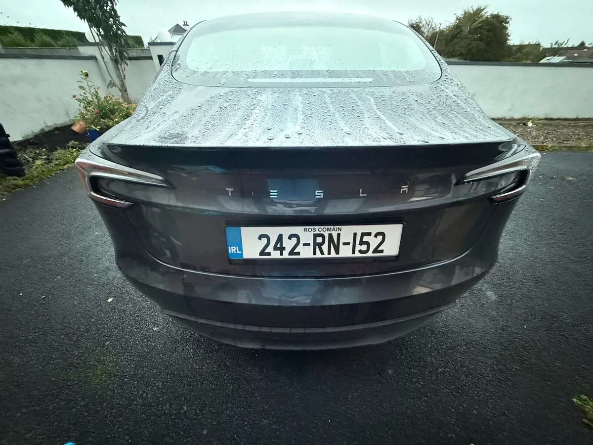Tesla Model 3 with Indicator stalk - Image 2