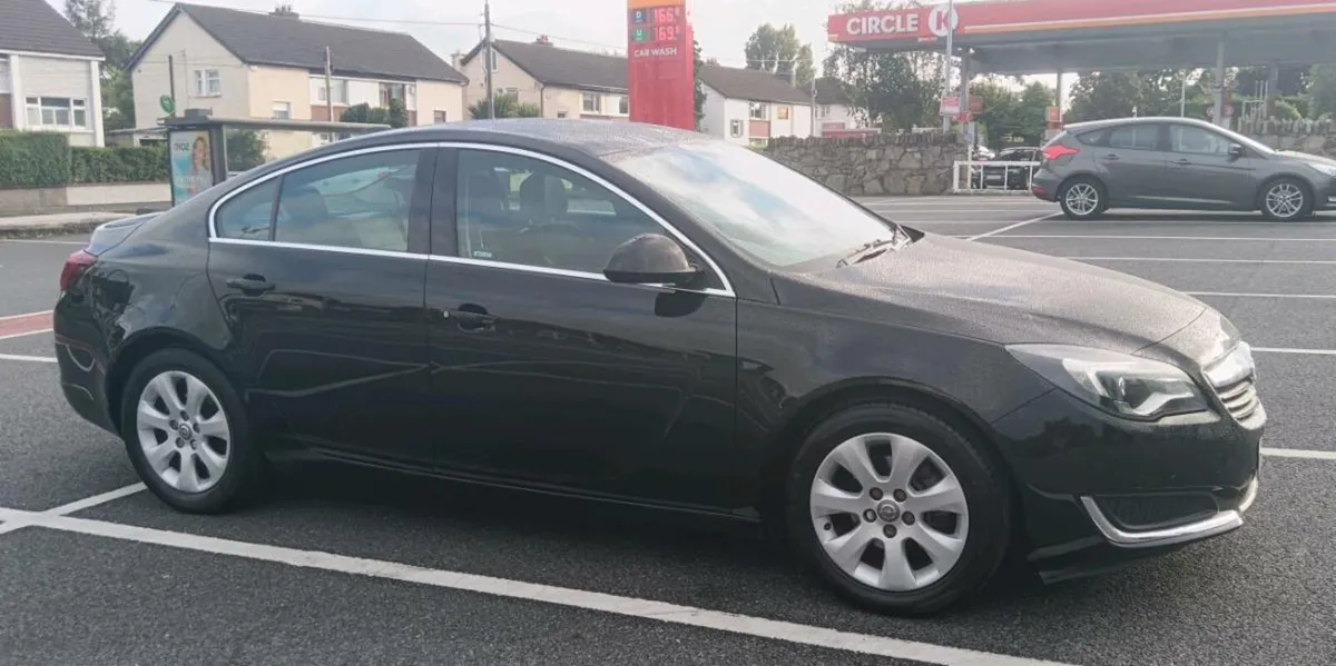 Opel insignia 2016 NCT 10/2026 - Image 4