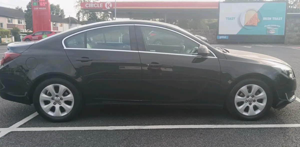 Opel insignia 2016 NCT 10/2026 - Image 1
