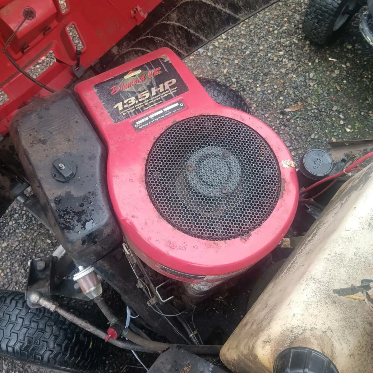 Replacement 13.5 hp Briggs and Stratton engine - Image 1