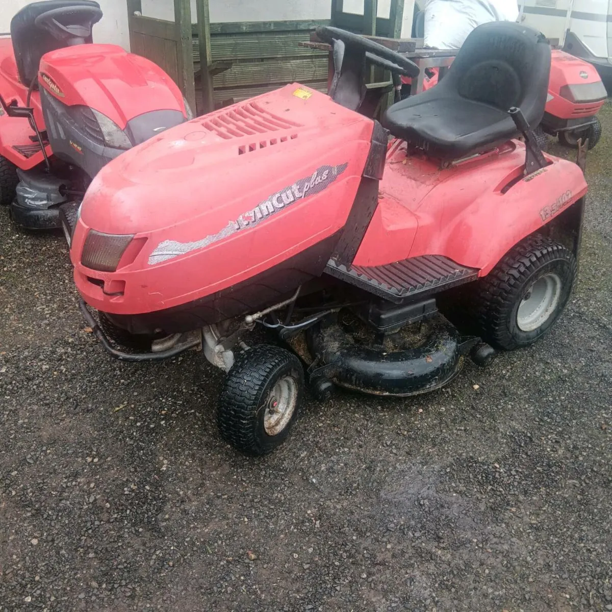 Replacement 13.5 hp Briggs and Stratton engine - Image 2