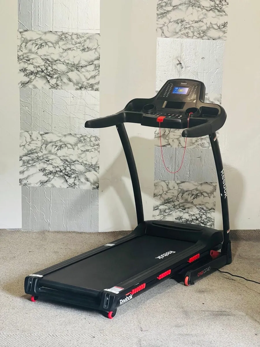 REEBOK GT40s TREADMILL - Image 1