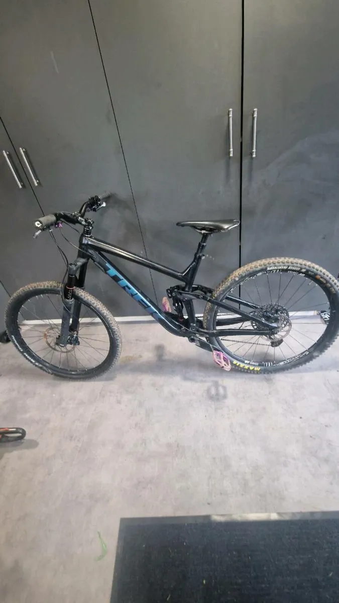 TREK SLASH 8 - Image 1
