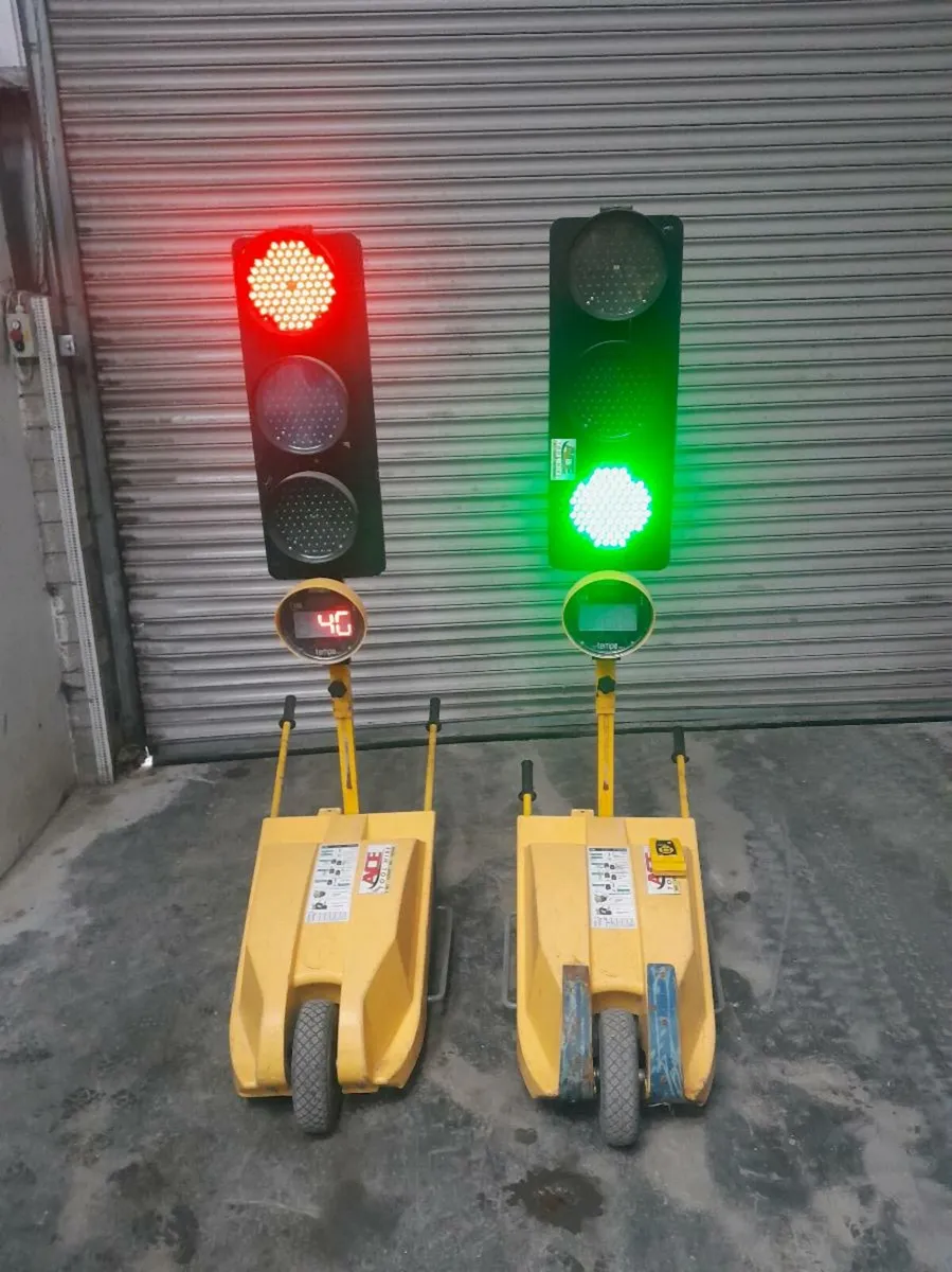 Traffic Lights - Image 1