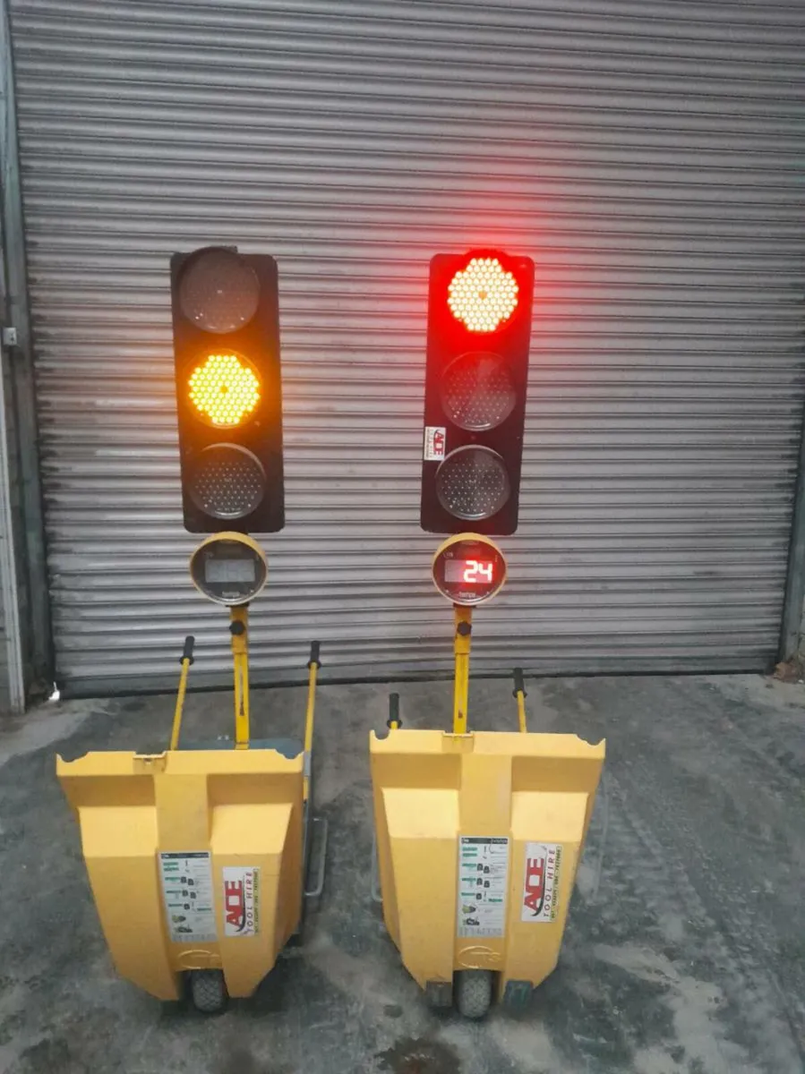 Traffic Lights - Image 3