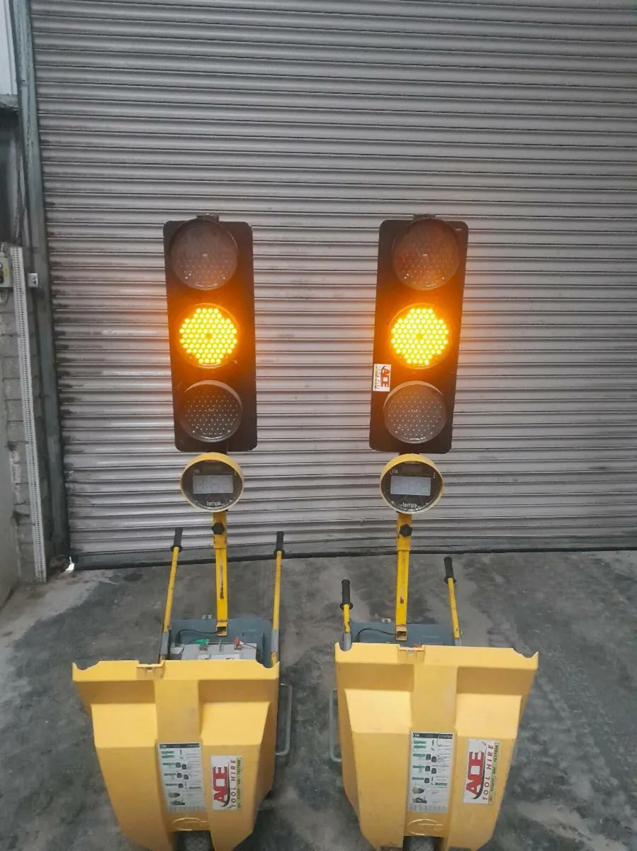 Traffic Lights - Image 4
