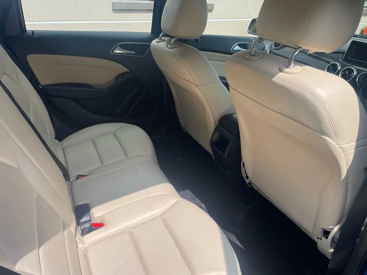 Mercedes B180 - Image 3