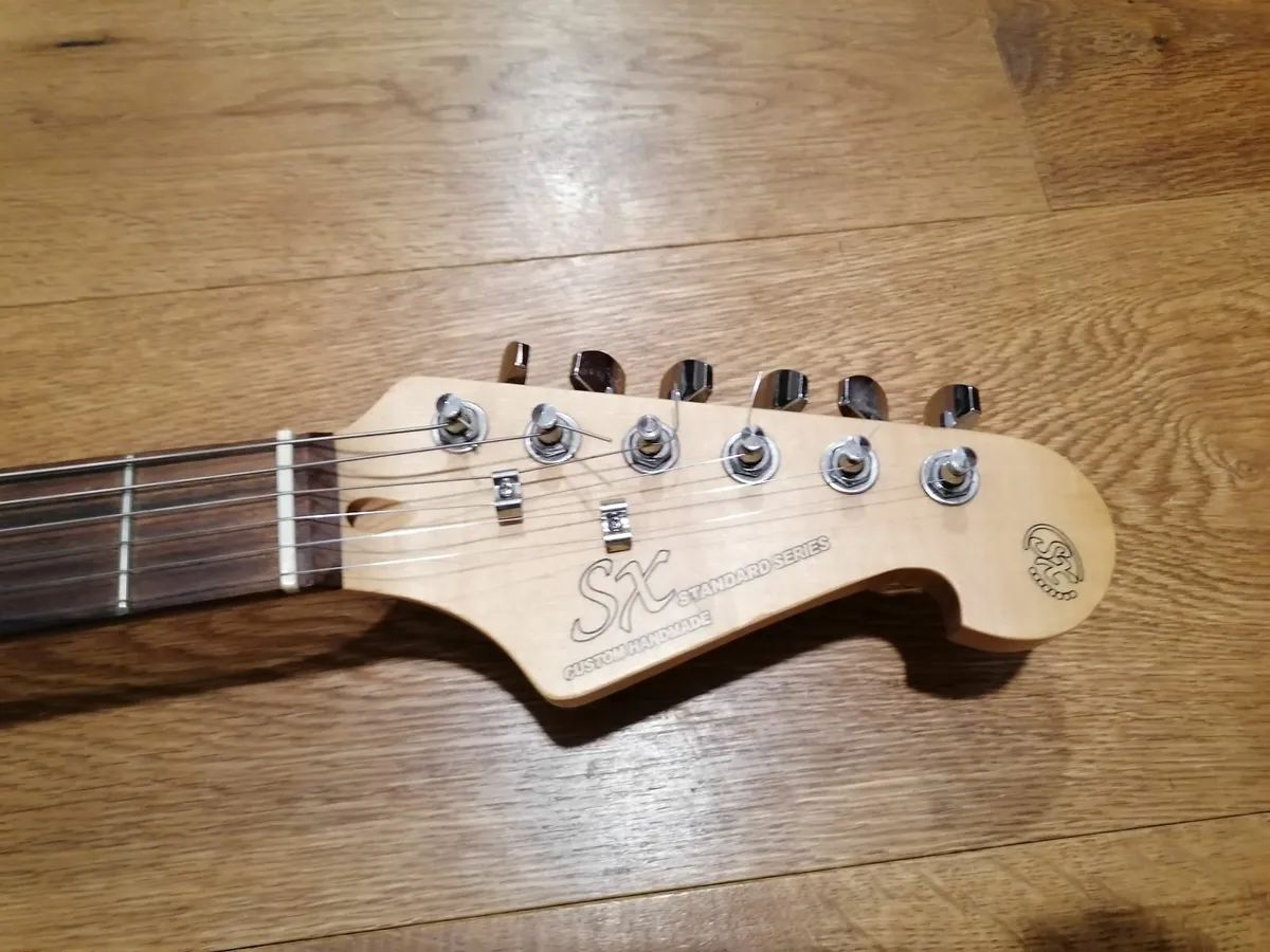 Guitar - Image 2