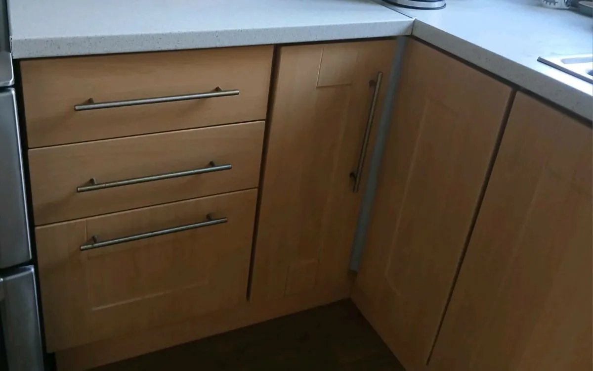 Kitchen Units/Presses - Image 4