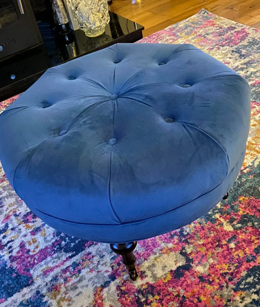 Swivel chair and footstool - Image 4
