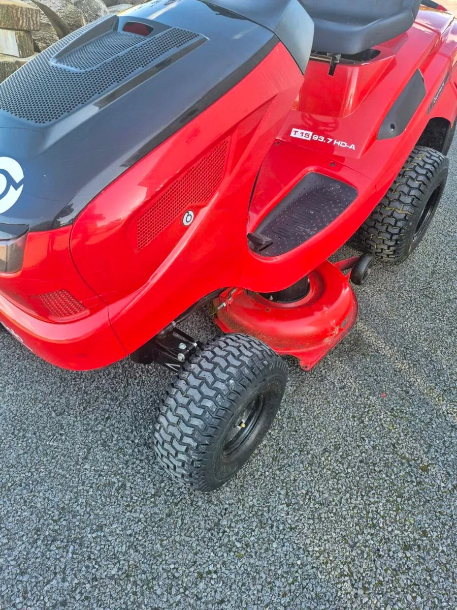Ride on mower - Image 1