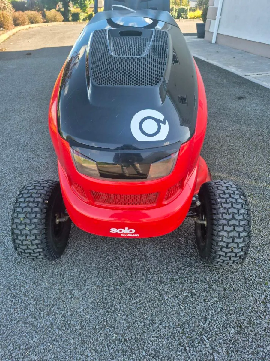 Ride on mower - Image 2