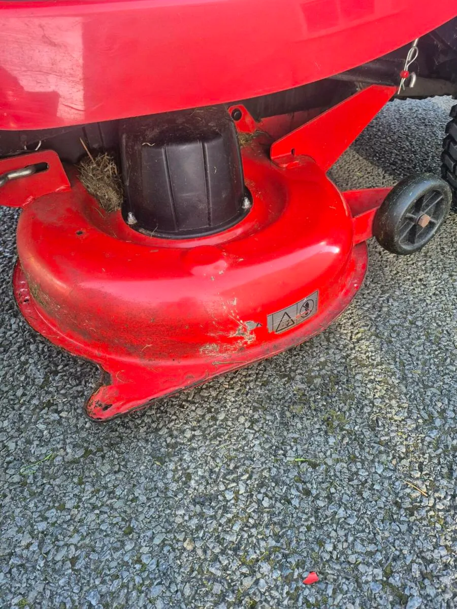 Ride on mower - Image 4