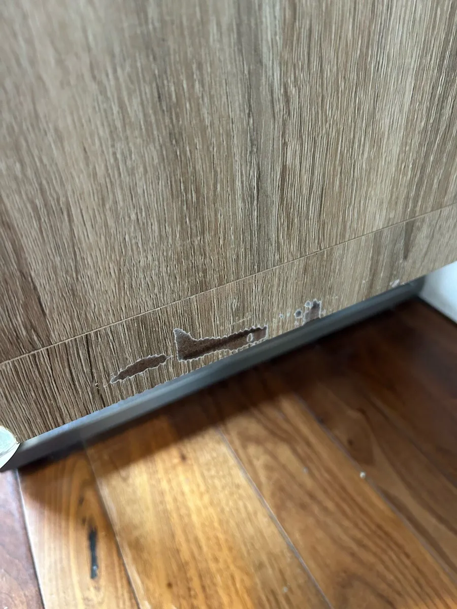 3 Drawers Wooden sideboard - Image 3