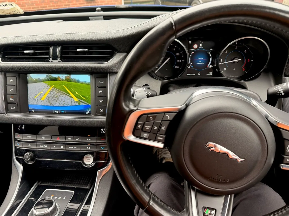 Jaguar XF R Sport - Image 4