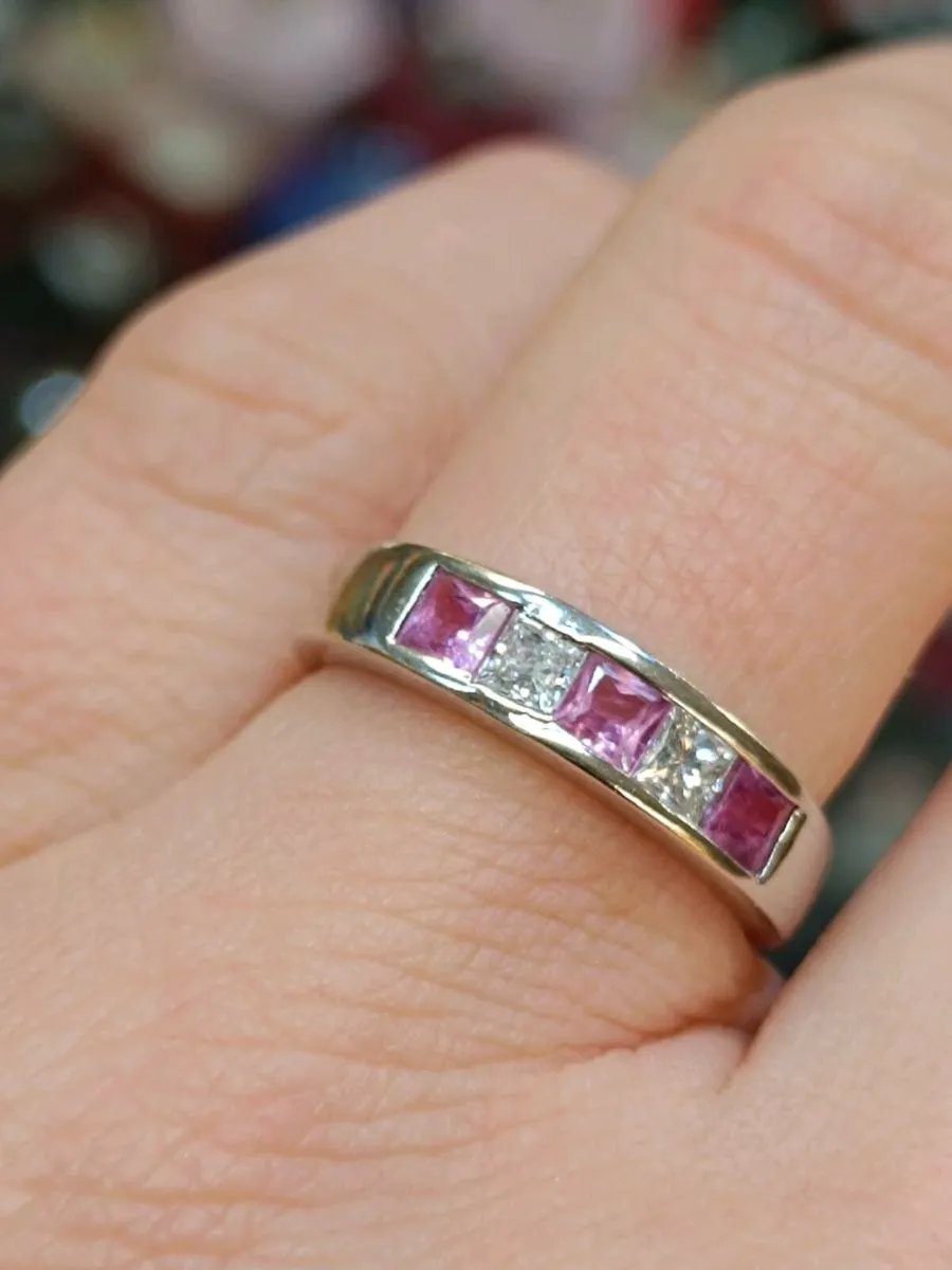 Pink Sapphire & Diamond, 18k White Gold Ring - Image 2