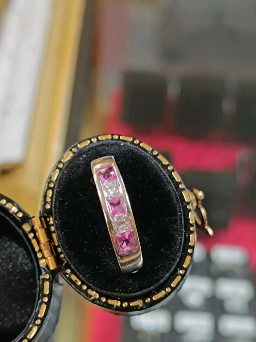 Pink Sapphire & Diamond, 18k White Gold Ring - Image 3