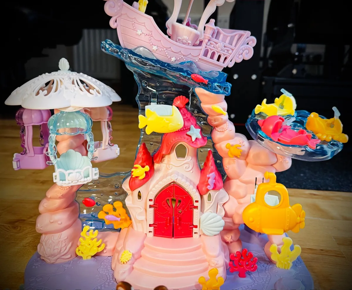 Sylvanian baby mermaid castle - Image 1
