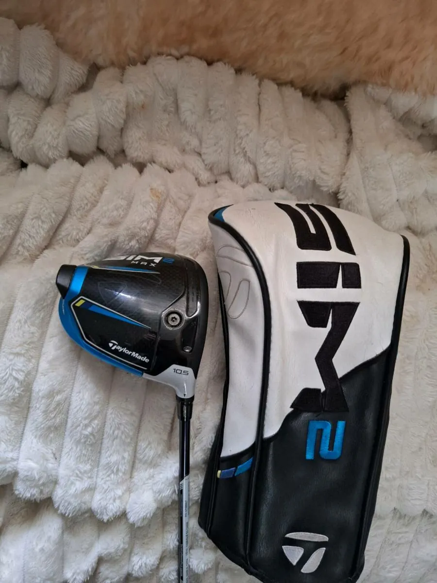 Taylormade sim 2 max driver 10,5d Reg - Image 1