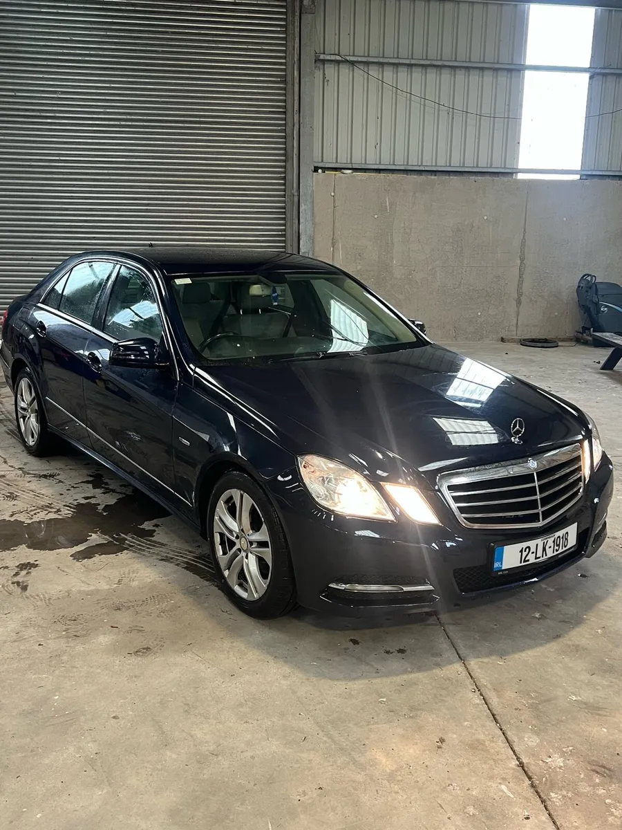 MERCEDES BENZ E SERIES - Image 1