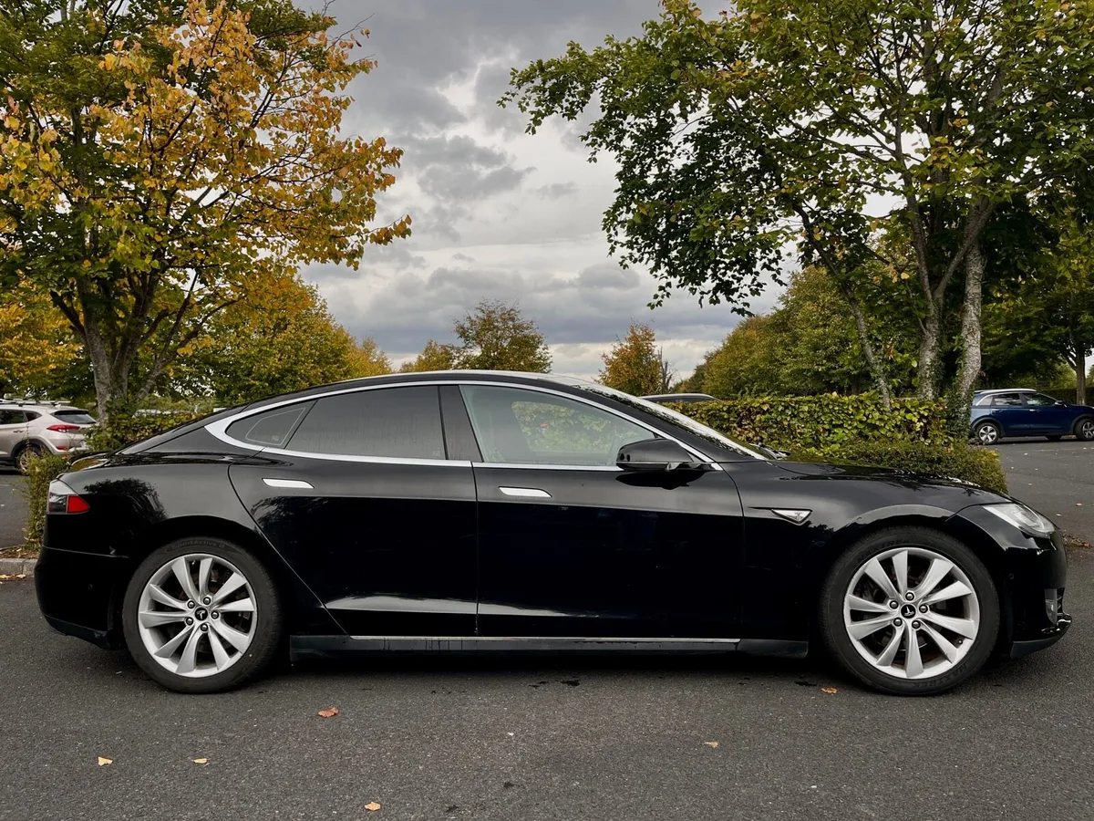 2016 TESLA MODEL S 90D - Image 2