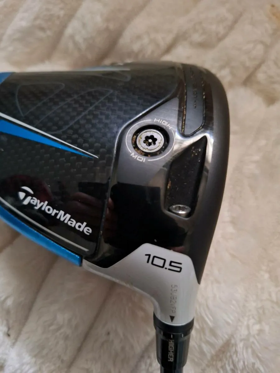 Taylormade sim 2 max driver 10,5d Reg - Image 3