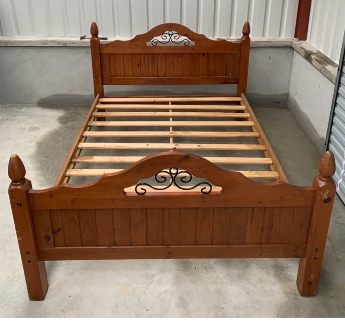 Double Bed - Image 2