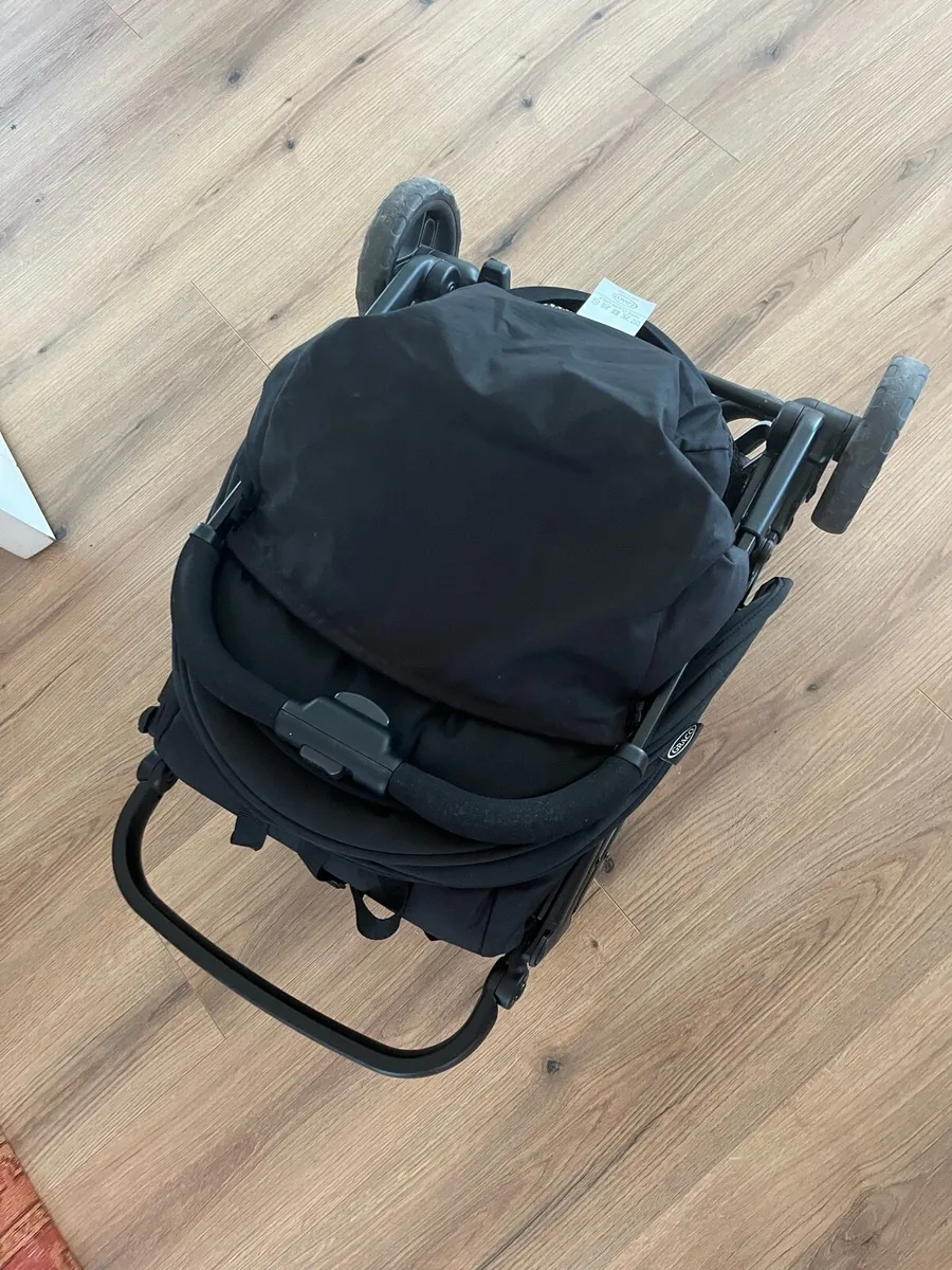Child’s Stroller 6-24 months - Image 2