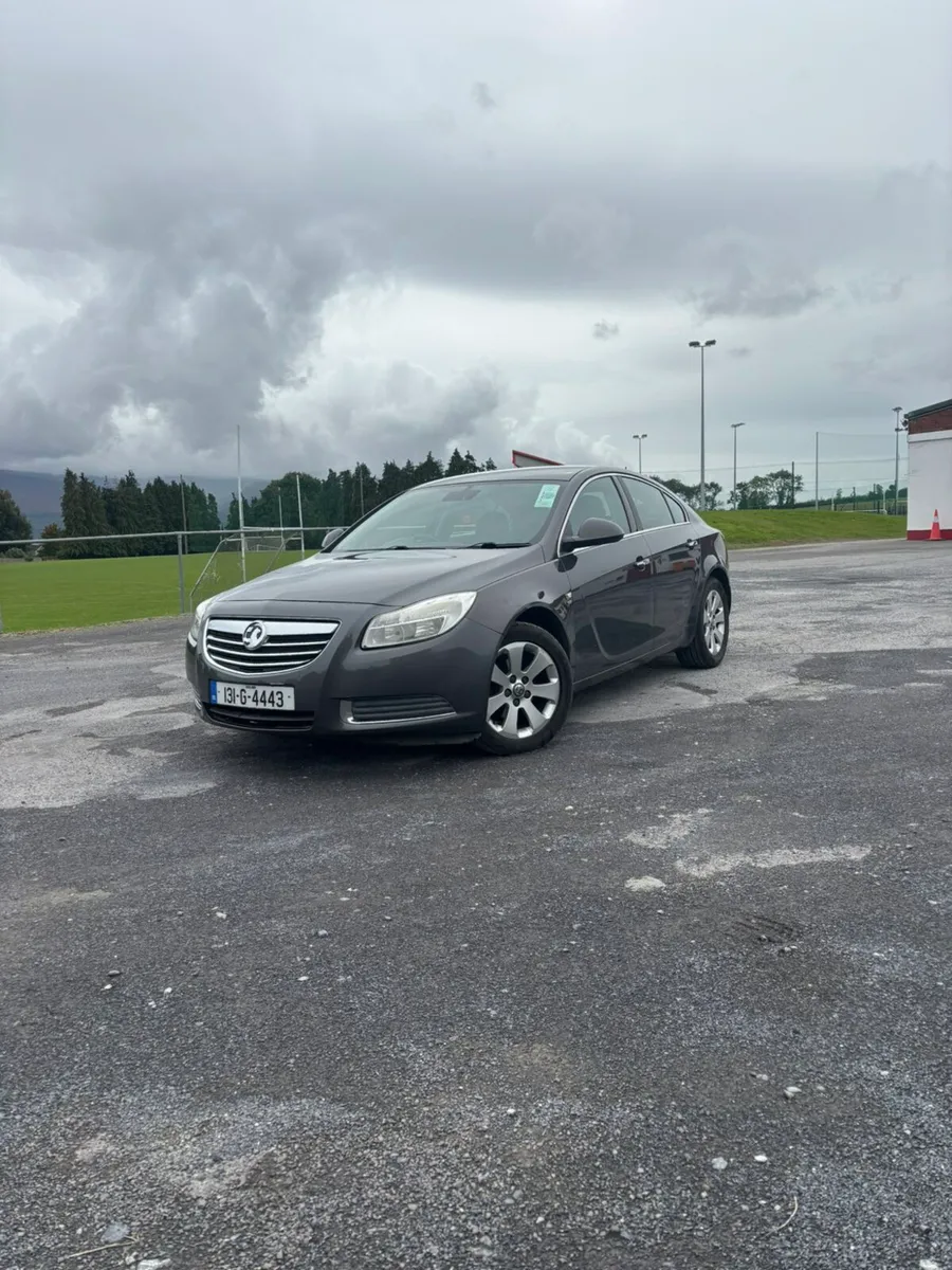 Vauxhall insignia SE 2013 2.0L - Image 1