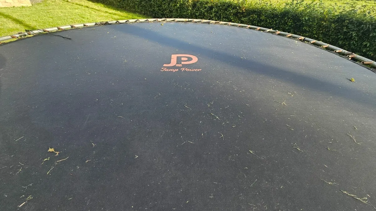Trampoline - Image 2