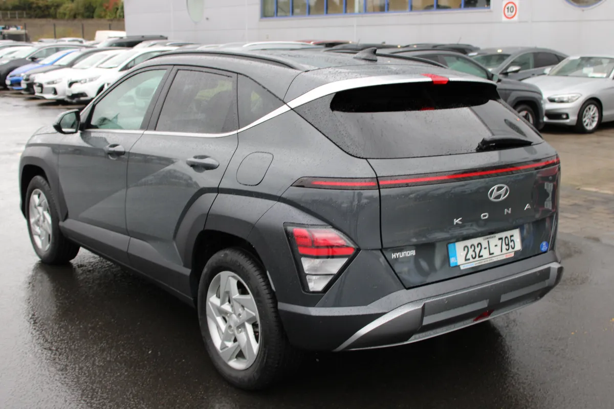 Hyundai KONA 2023 - Image 3