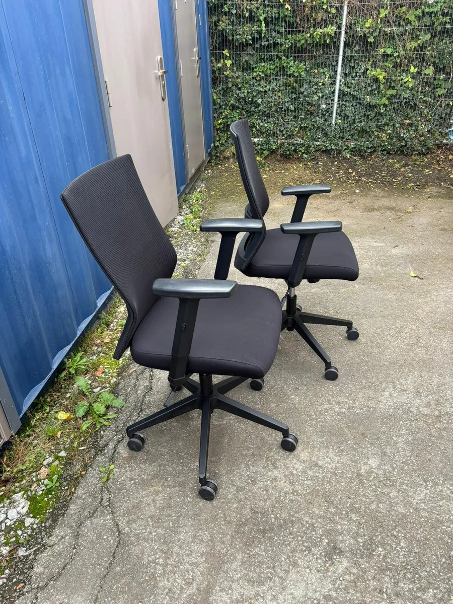 Office chairs - Image 2