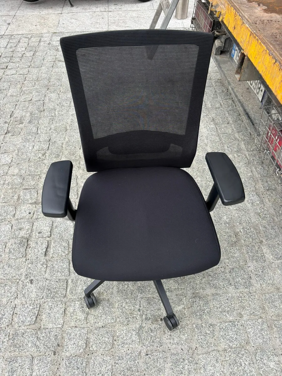 Office chairs - Image 3