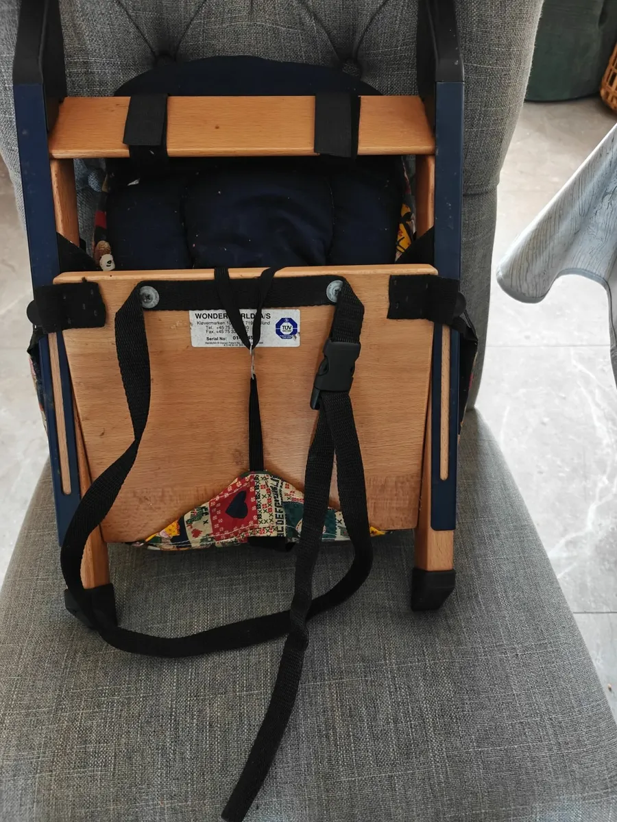 Portable baby chair ( Wonderworld) - Image 2