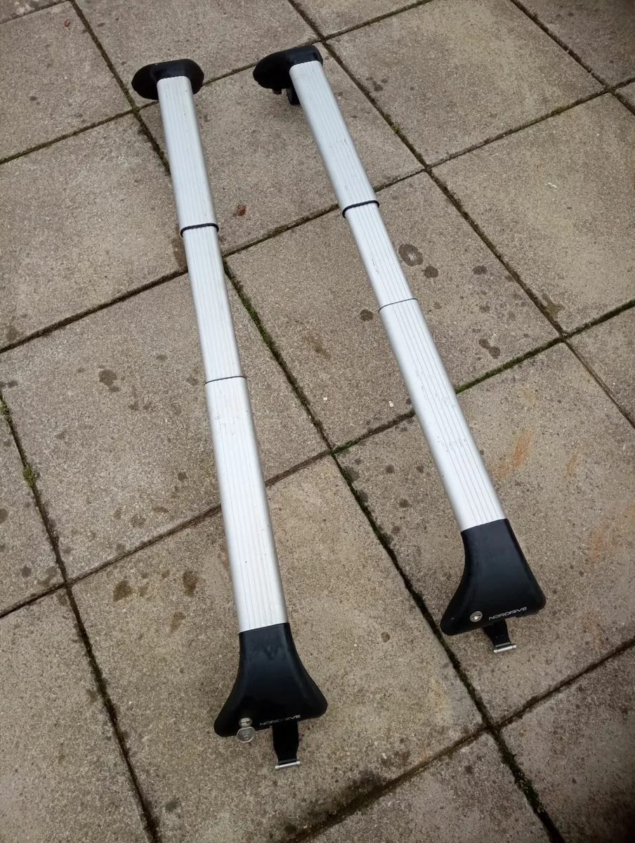 Roof box Cross Bars - Image 1