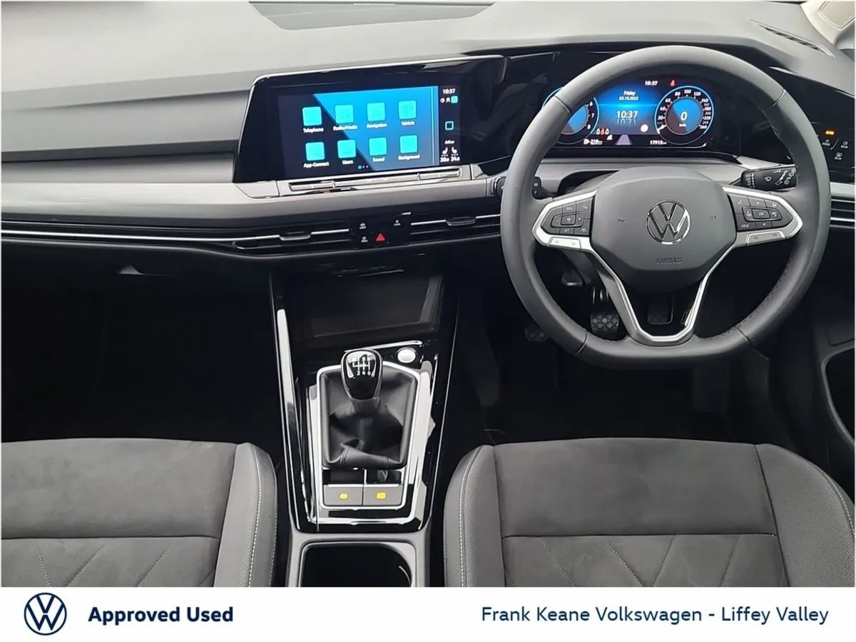 Volkswagen Golf Style 1.5 TSI 130HP  privacy Glas - Image 2