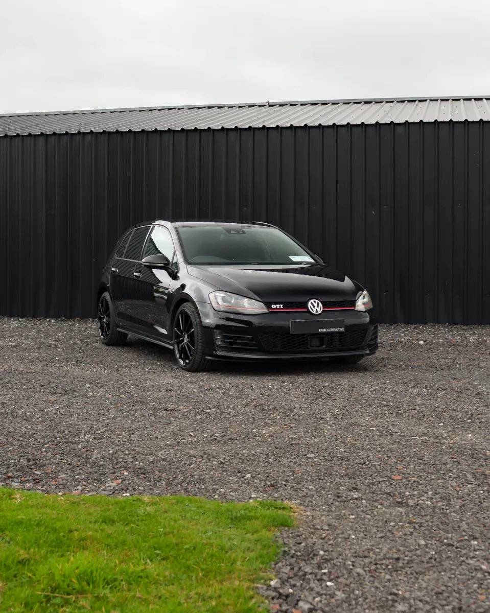 Volkswagen Golf Gti - Image 1