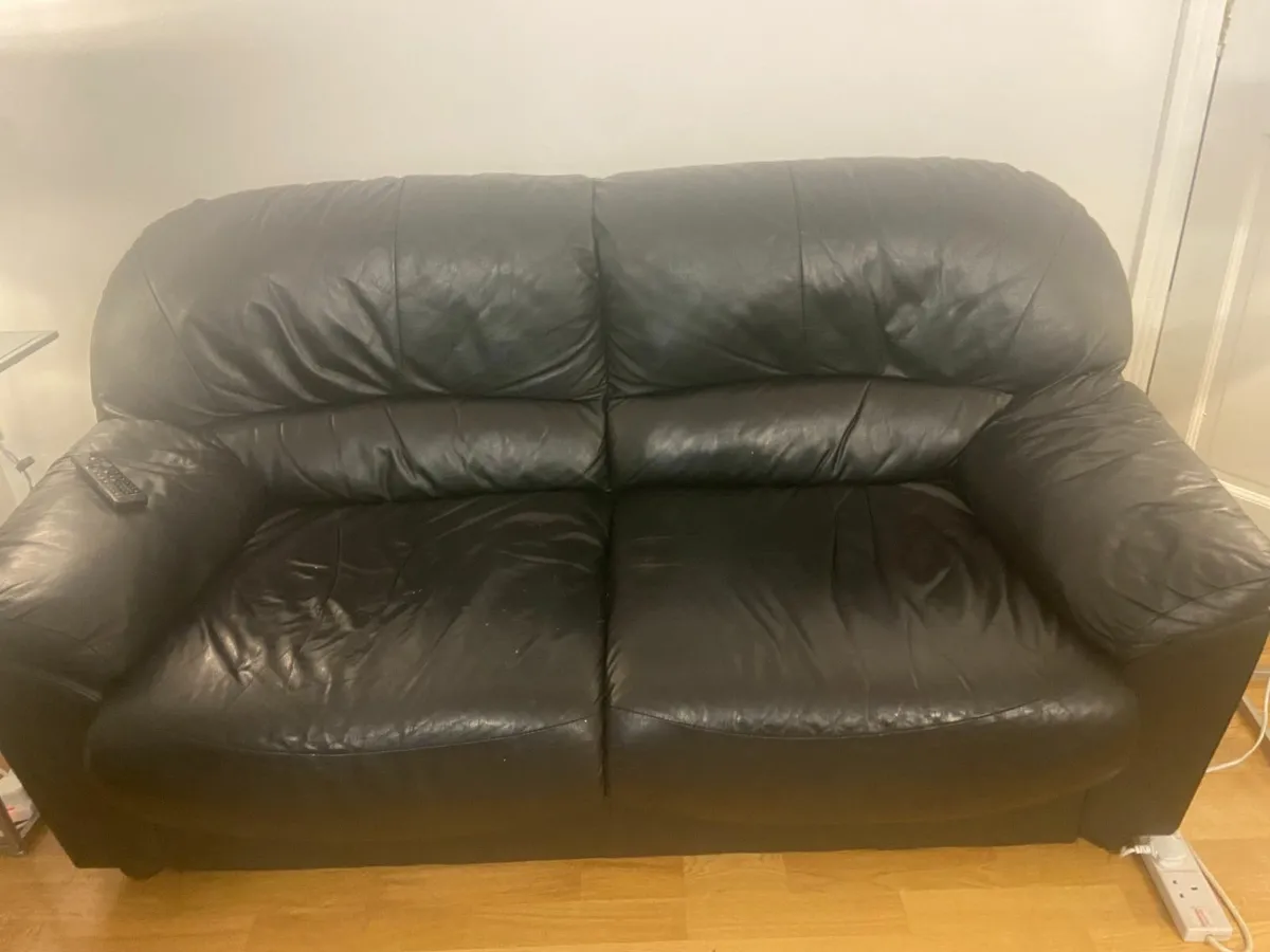 2 & 3 Seater Leather Couches €150 - Image 2