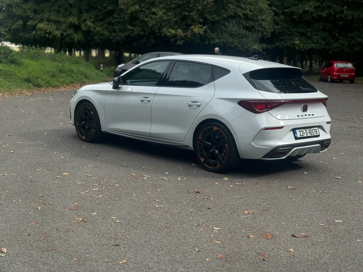 221 Cupra Leon VZ 1.4eTSI PHEV 245HP - Image 3