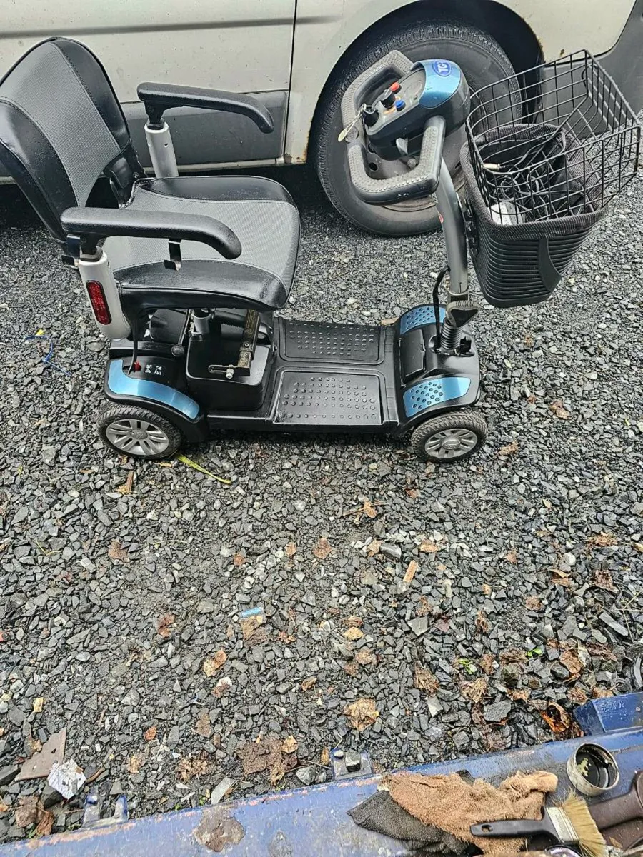 Mobility scooter - Image 1