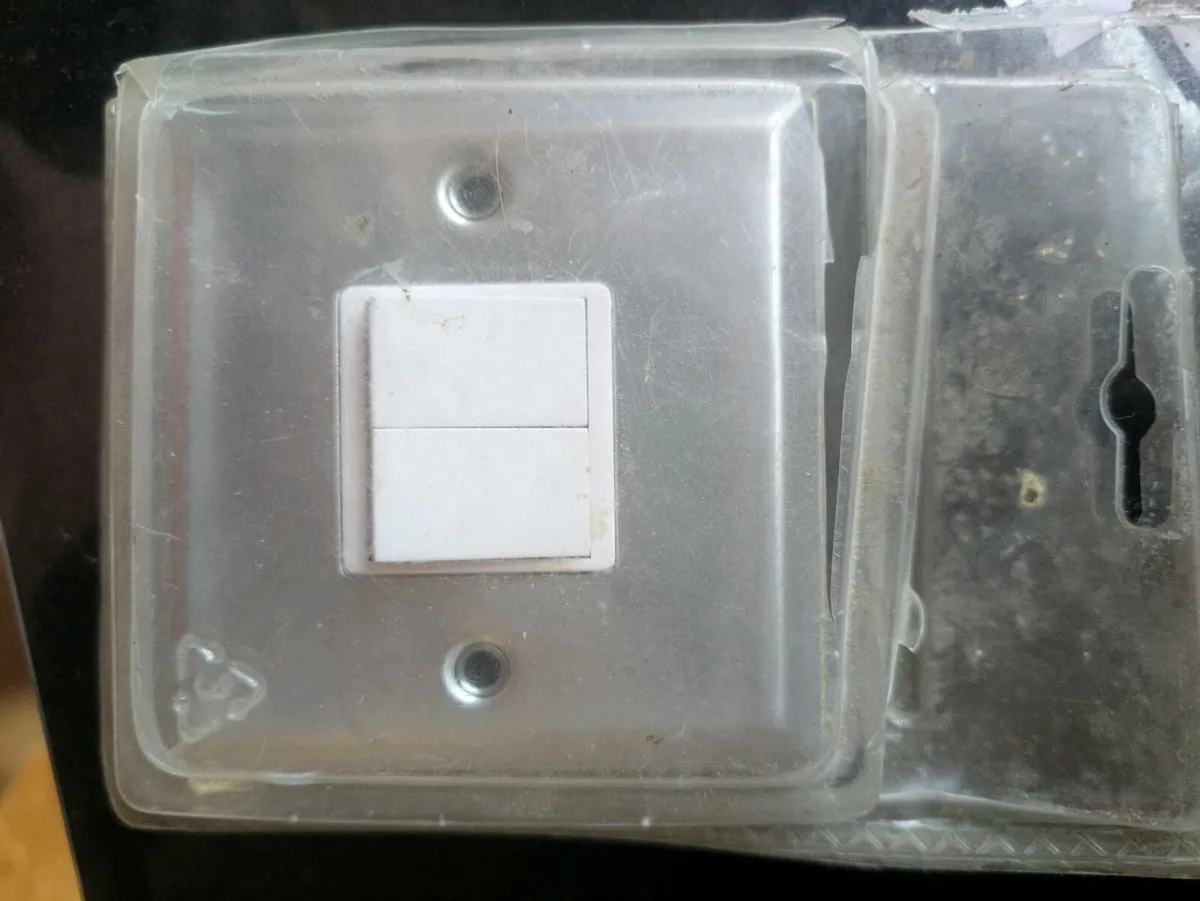 Double switch - Image 3