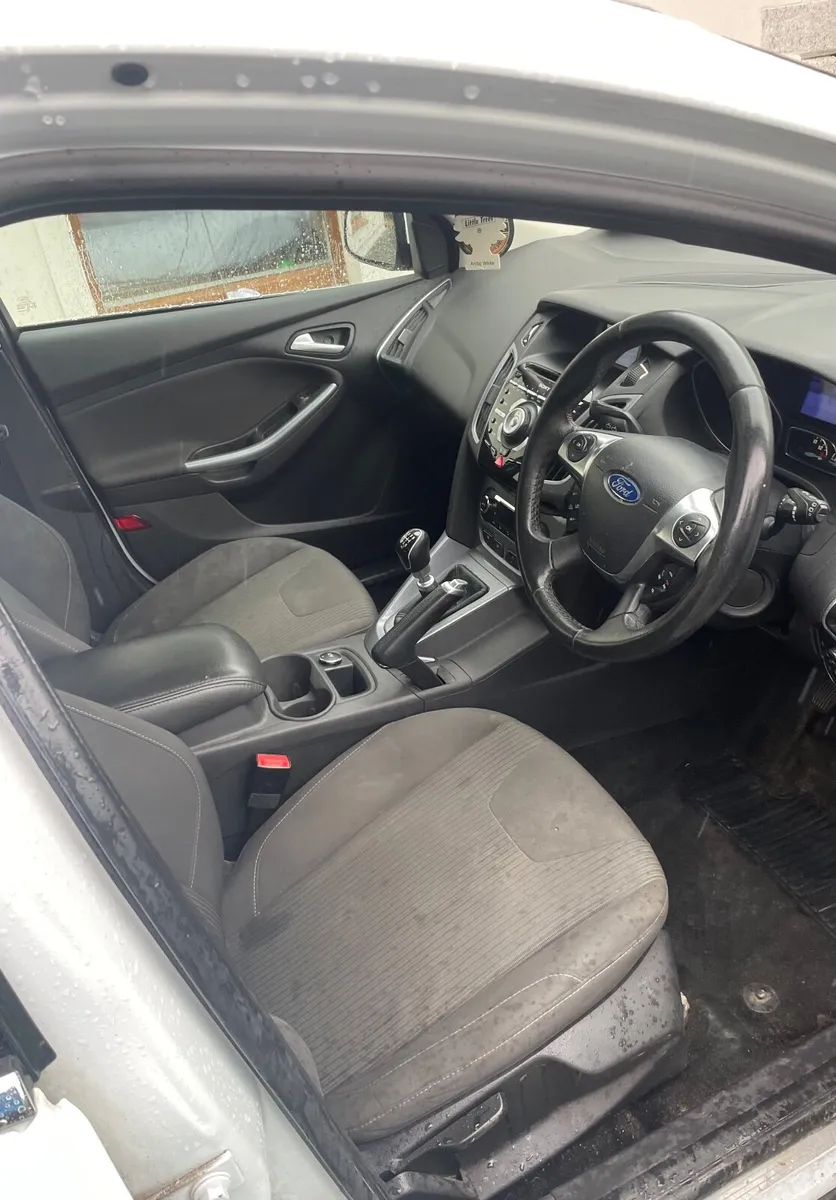 Ford Focus 2012 - Image 3
