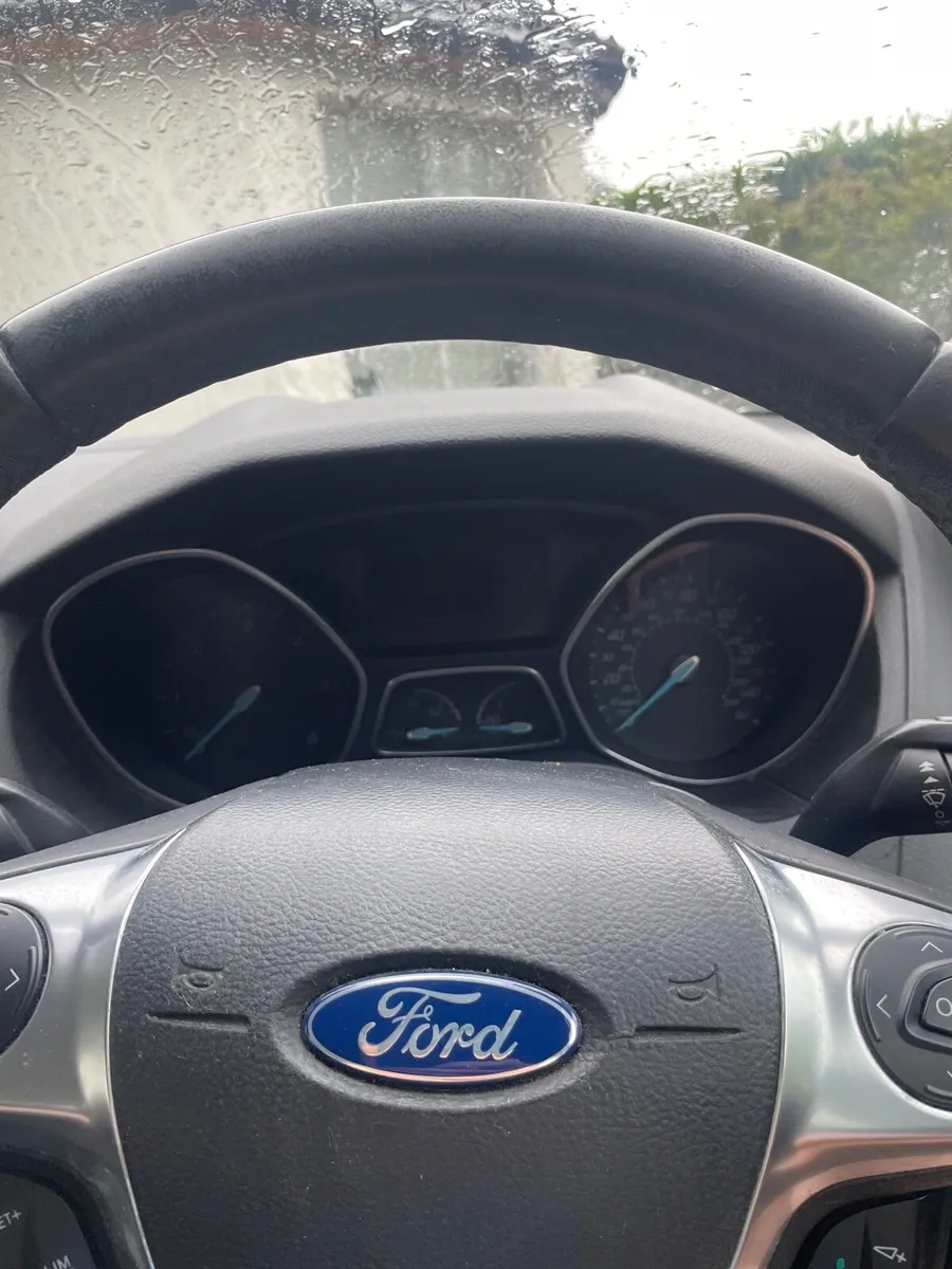 Ford Focus 2012 - Image 4